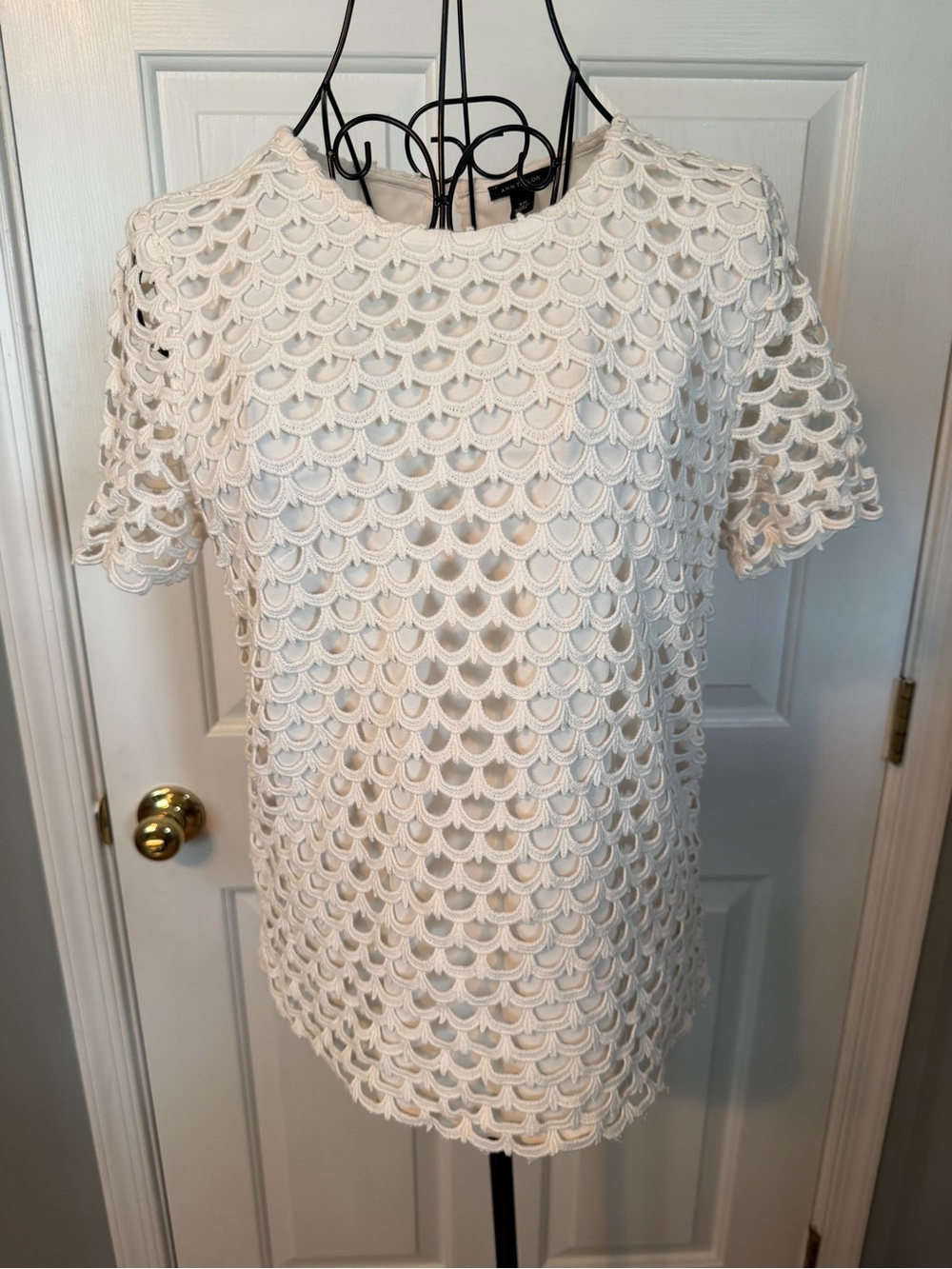 Ann Taylor White Crochet Lace Short Sleeve Tunic